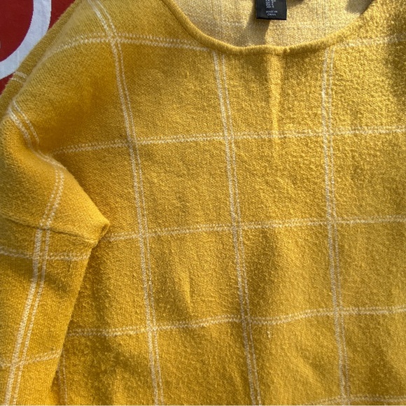 Tahari Yellow Checkered Sweatshirt size small top - Picture 7 of 10